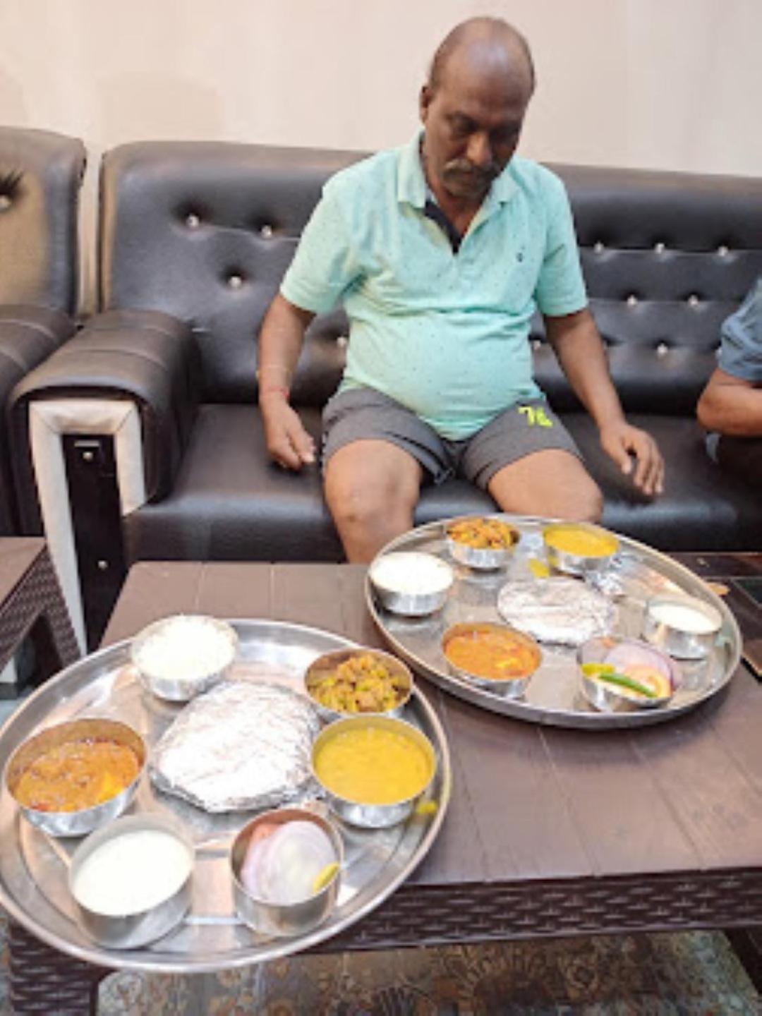 Guru Dev Palace Hotel & Lawn,Ayodhya Eksteriør bilde
